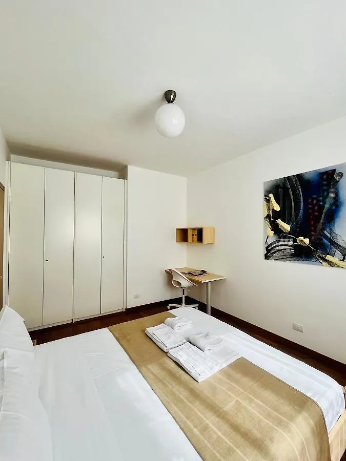 Green Guest House Милан